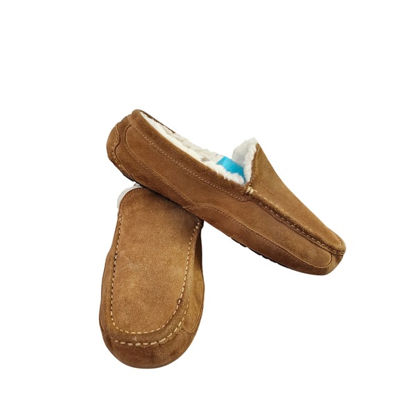 UGG Mens Suede Leather Moccasin Slippers Chestnut Brown Indoor Outdoor S12 - Picture 1 of 10
